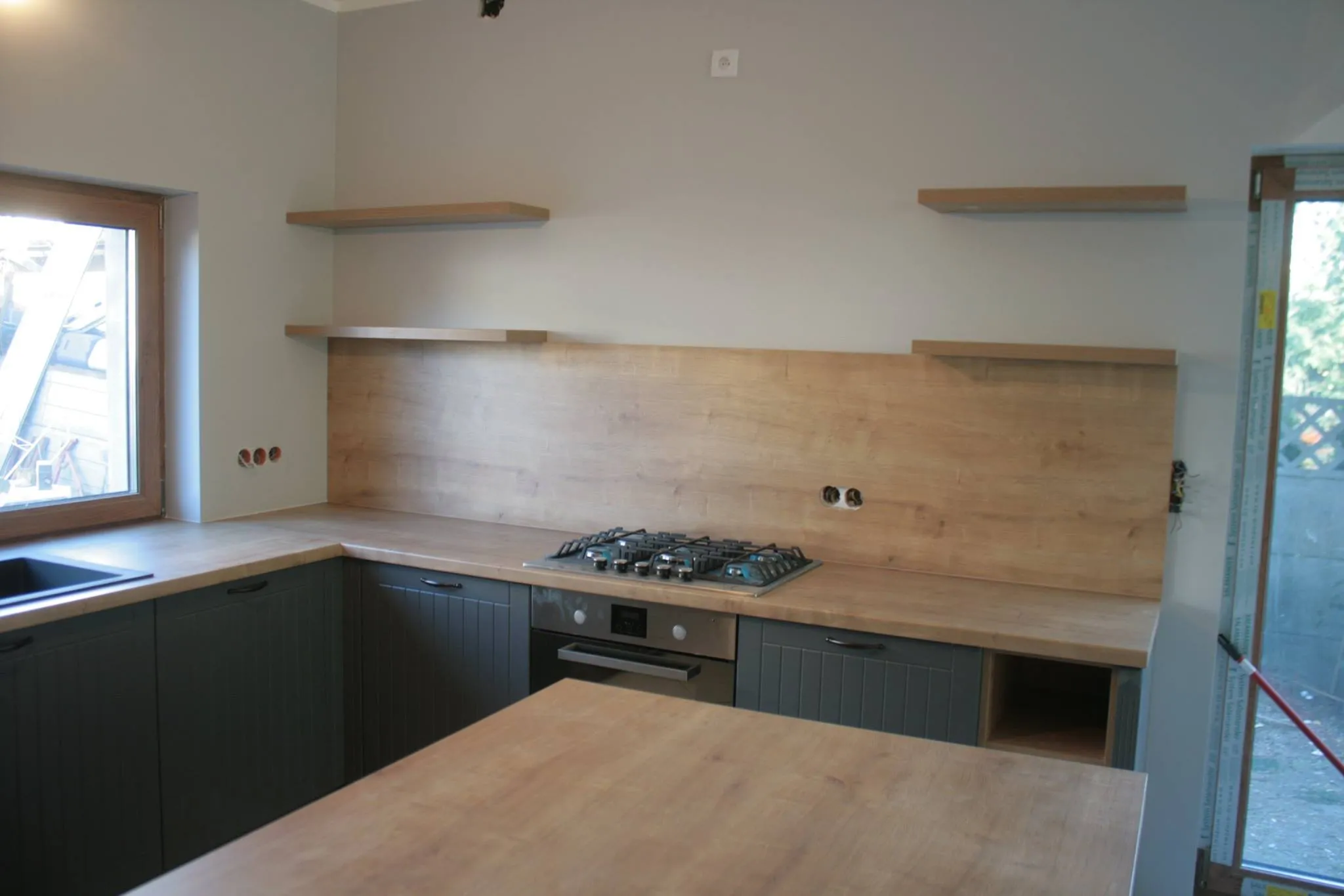 Przykład kitchens z rest - Zdjęcie 18