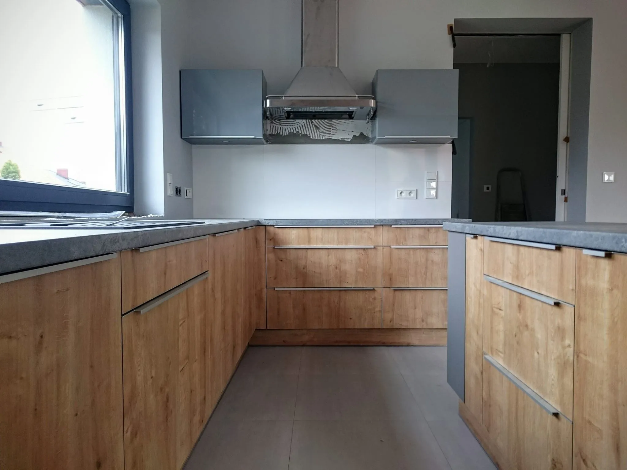 Przykład kitchens z rest - Zdjęcie 27