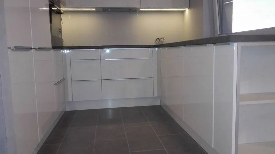 Przykład kitchens z rest - Zdjęcie 53